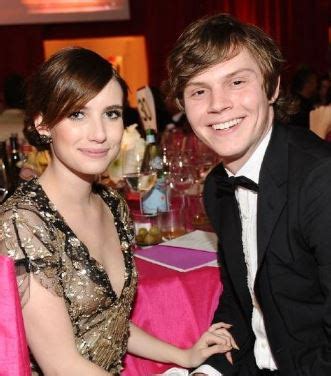 evan peters julie peters|Iba pa.